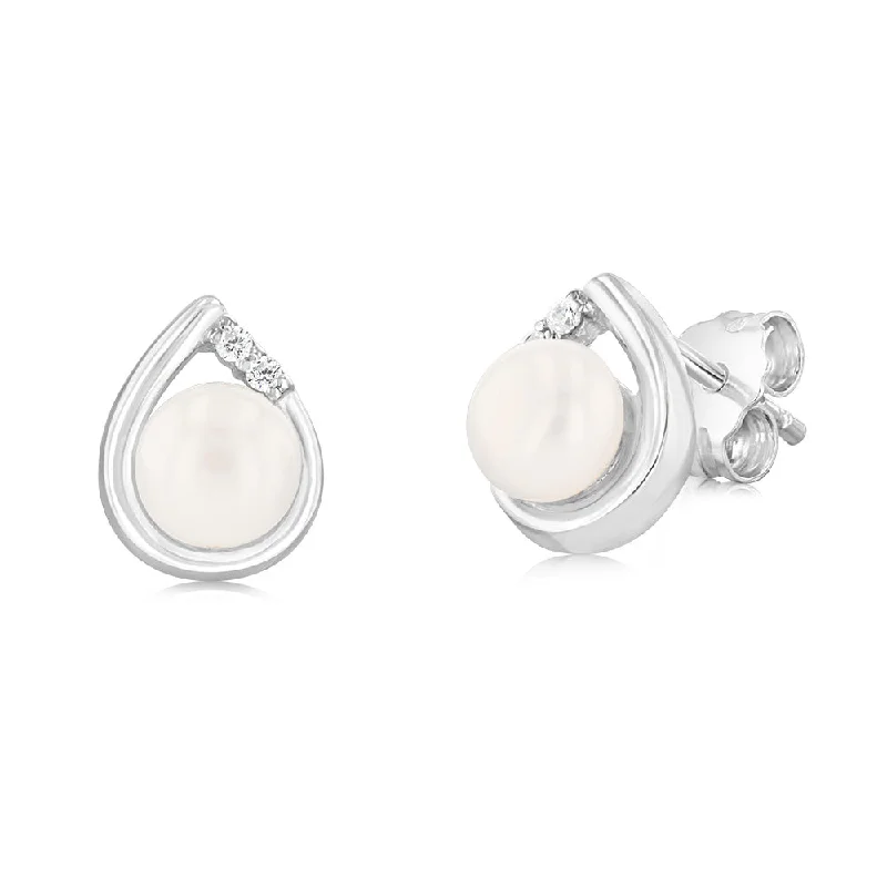 luxury gemstone earrings for women -Sterling Silver 5mm Fresh Water Pearl Stud Earrings