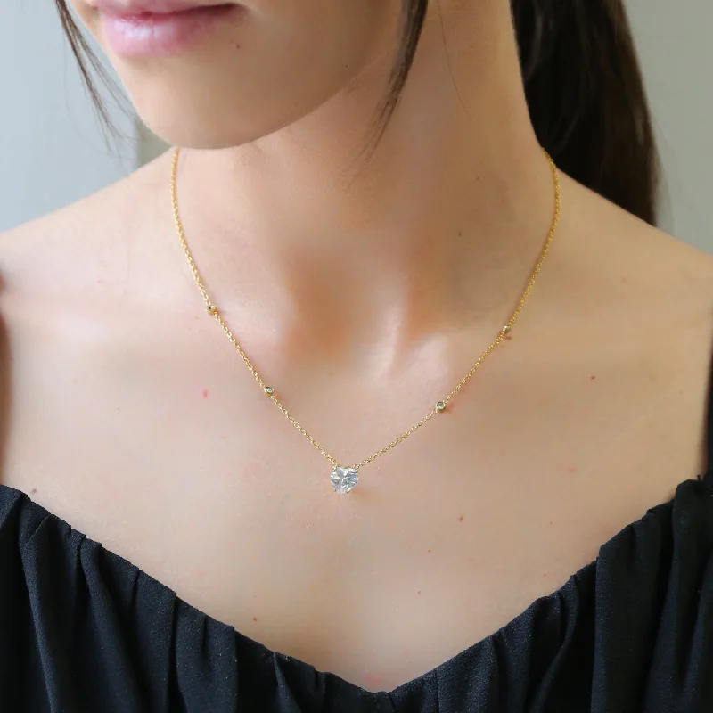 elegant gemstone necklaces with cross pendants for women -BRIAR - 18K Gold & Zircon Heart Necklace